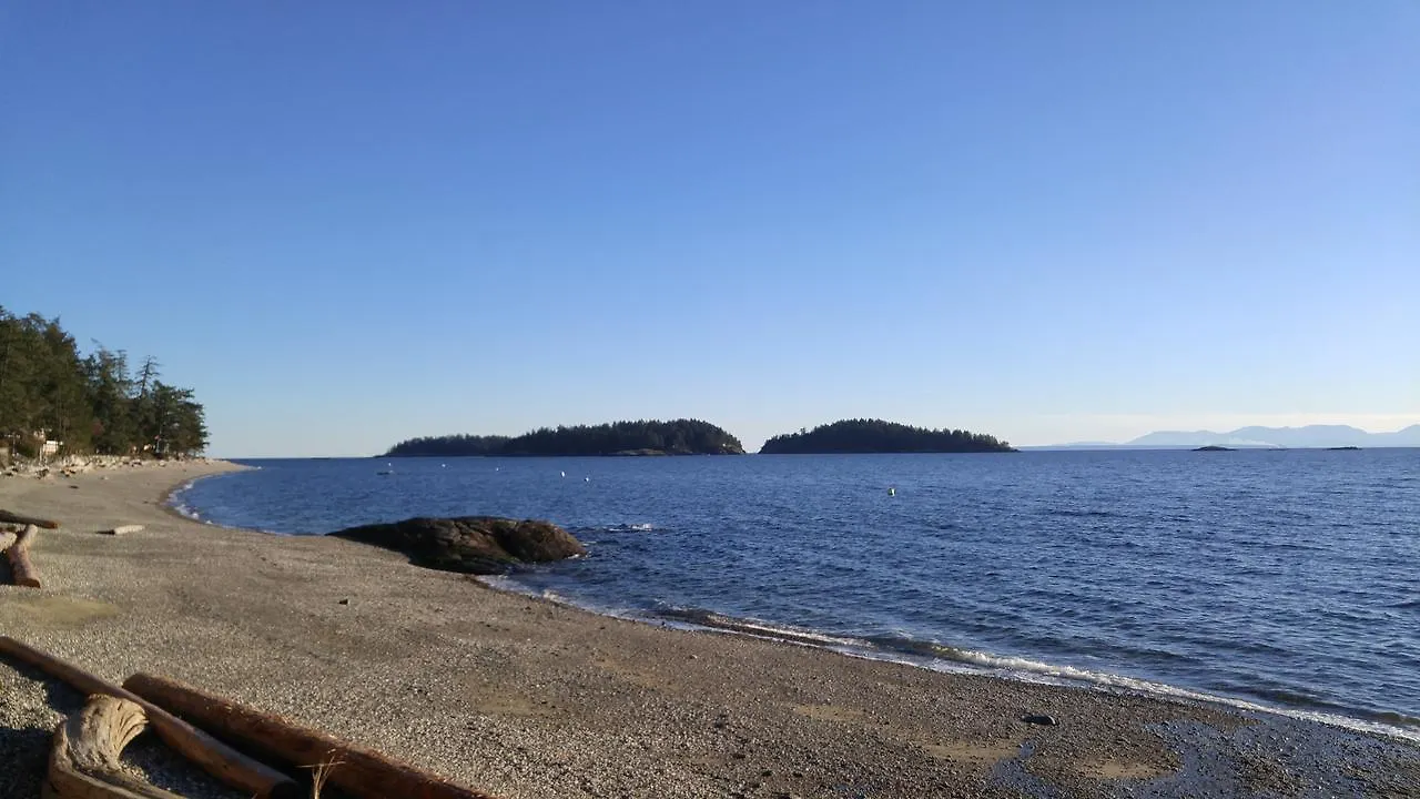 Sunshine Coast Treetop B&B Sechelt 3*,