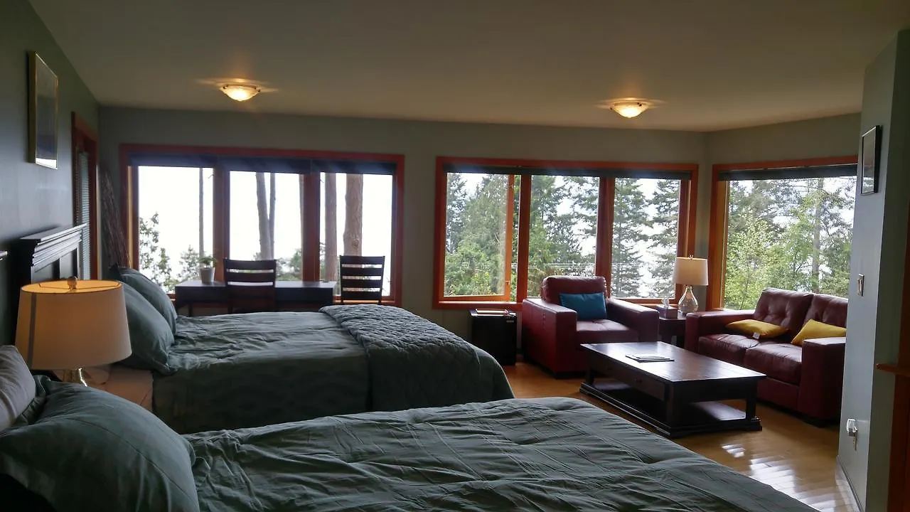 Sunshine Coast Treetop B&B Sechelt 3*,